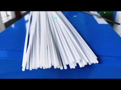 Машина для экструзии с одним винтом для изготовления твердых стержней из ПОМ для дуги козырька детской коляски