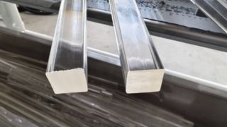 Экструзионная линия для производства стержней из прозрачного акрила из ПММА